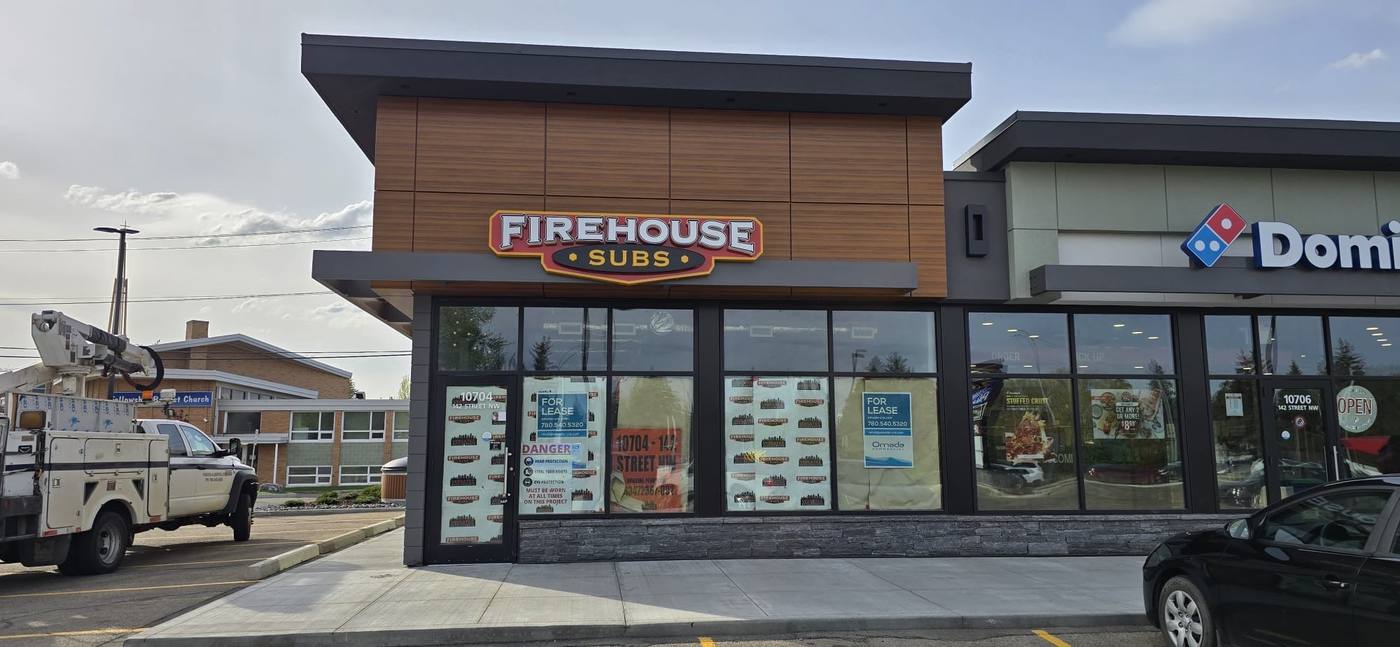 Firehouse Subs & Domino's - Storefront signs