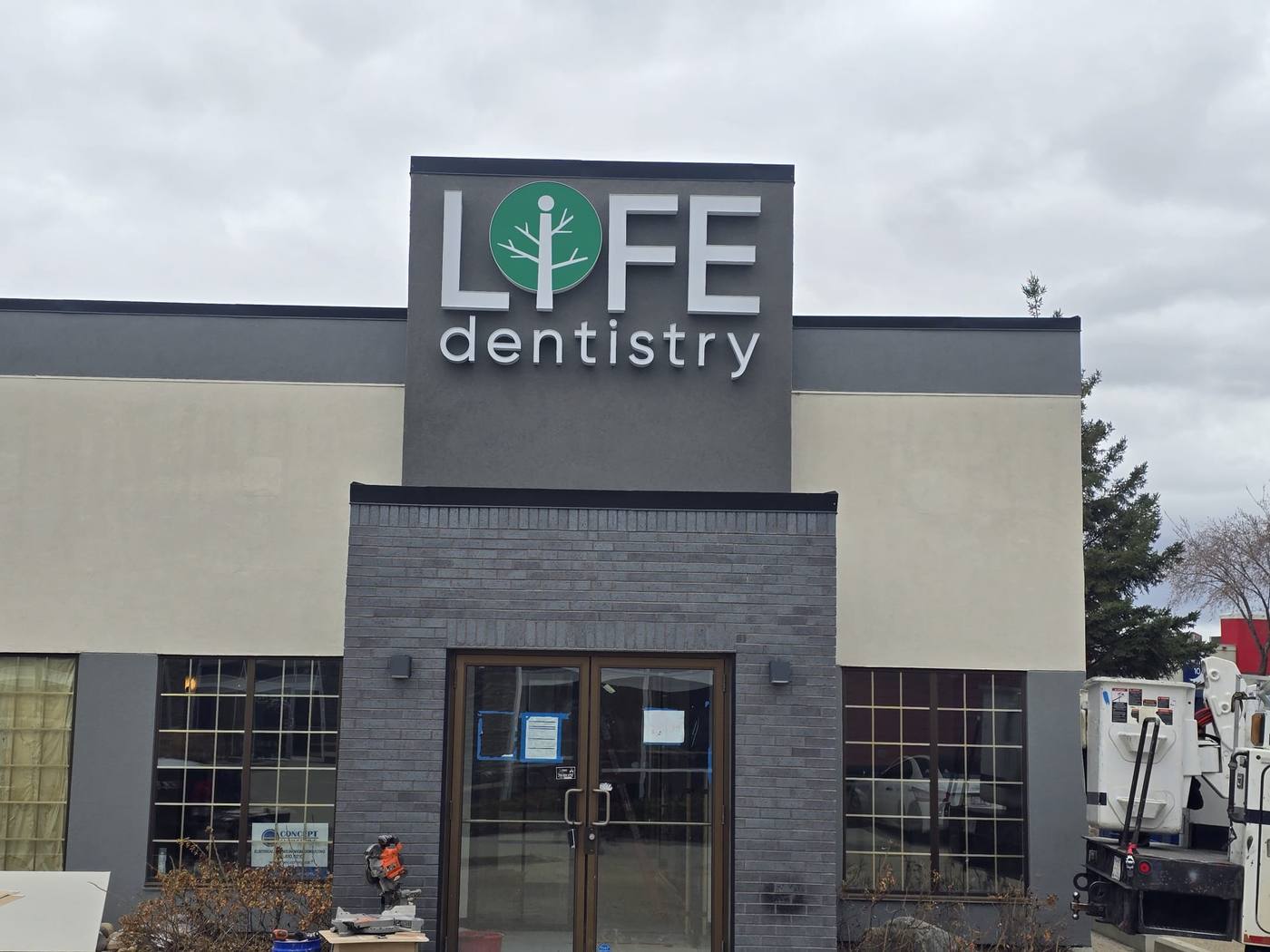 LIFE Dentistry - Building sign