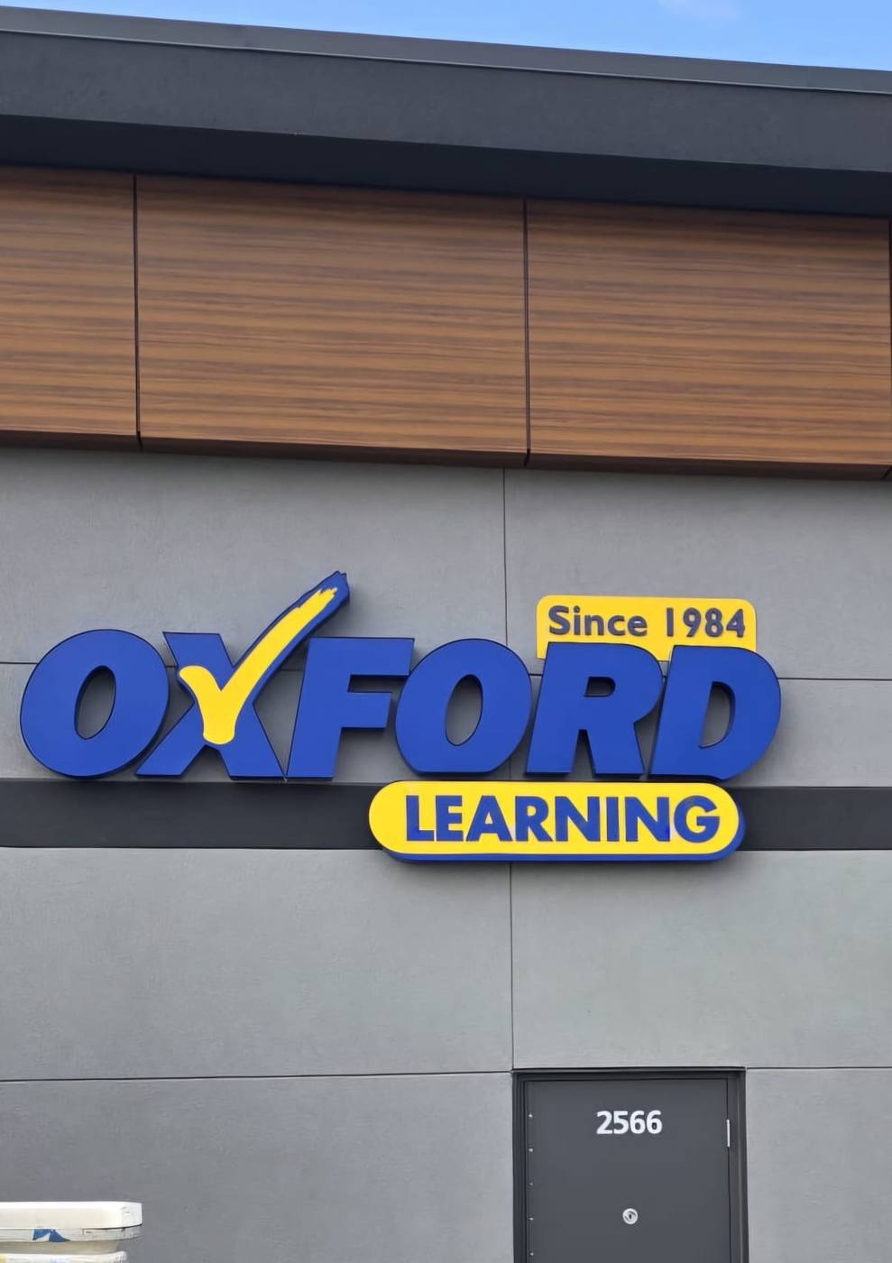 Oxford Learning - Building sign