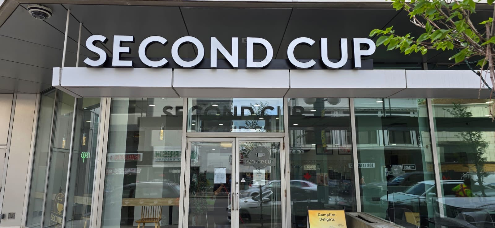 Illuminated storefront sign serviced and repaired